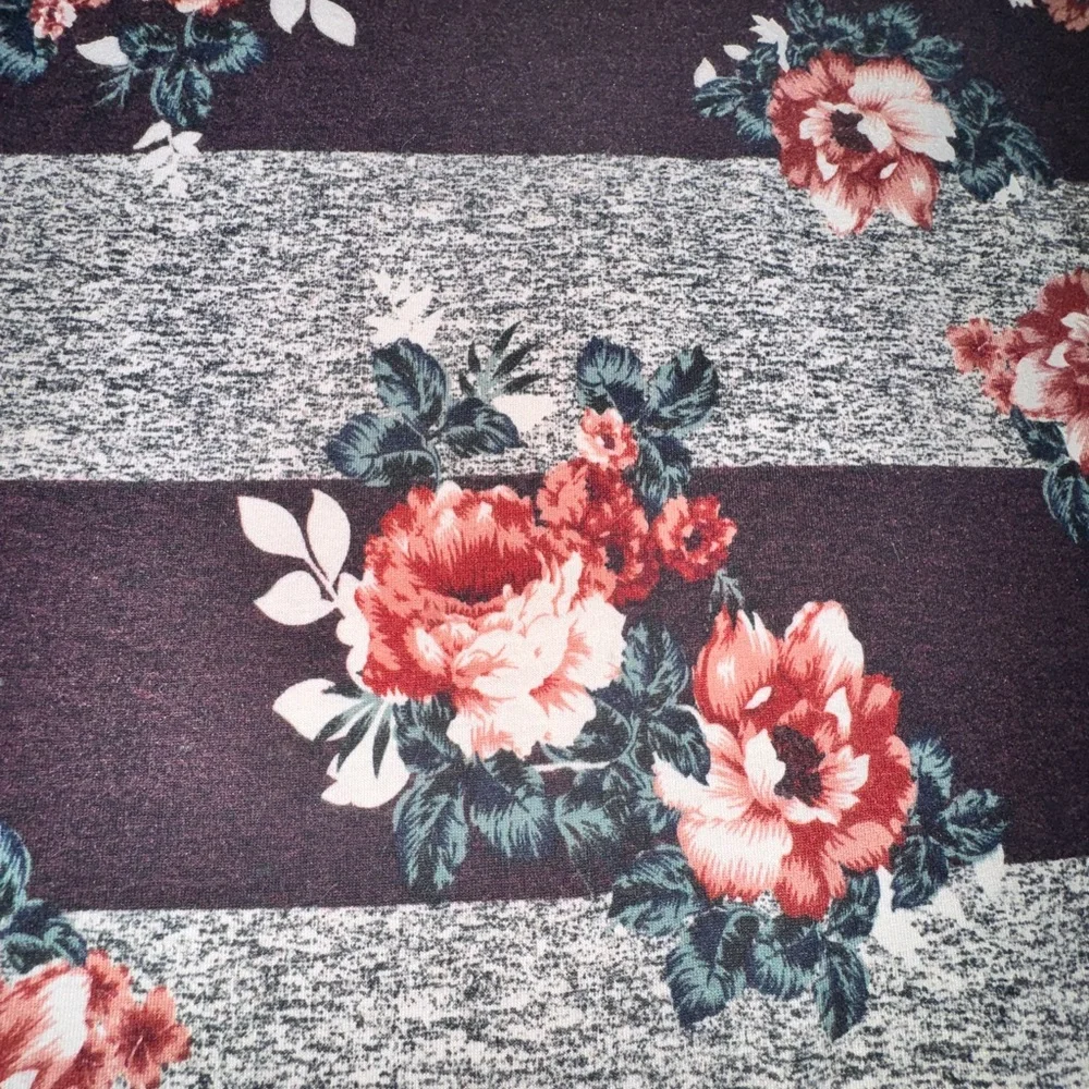 Lularoe Randy - Picture 3 of 4